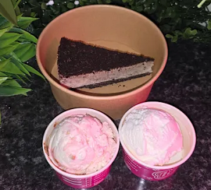 Oreo Cookie & Cream Cheesecake 