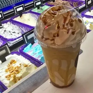 Banana Caramel Milkshake 
